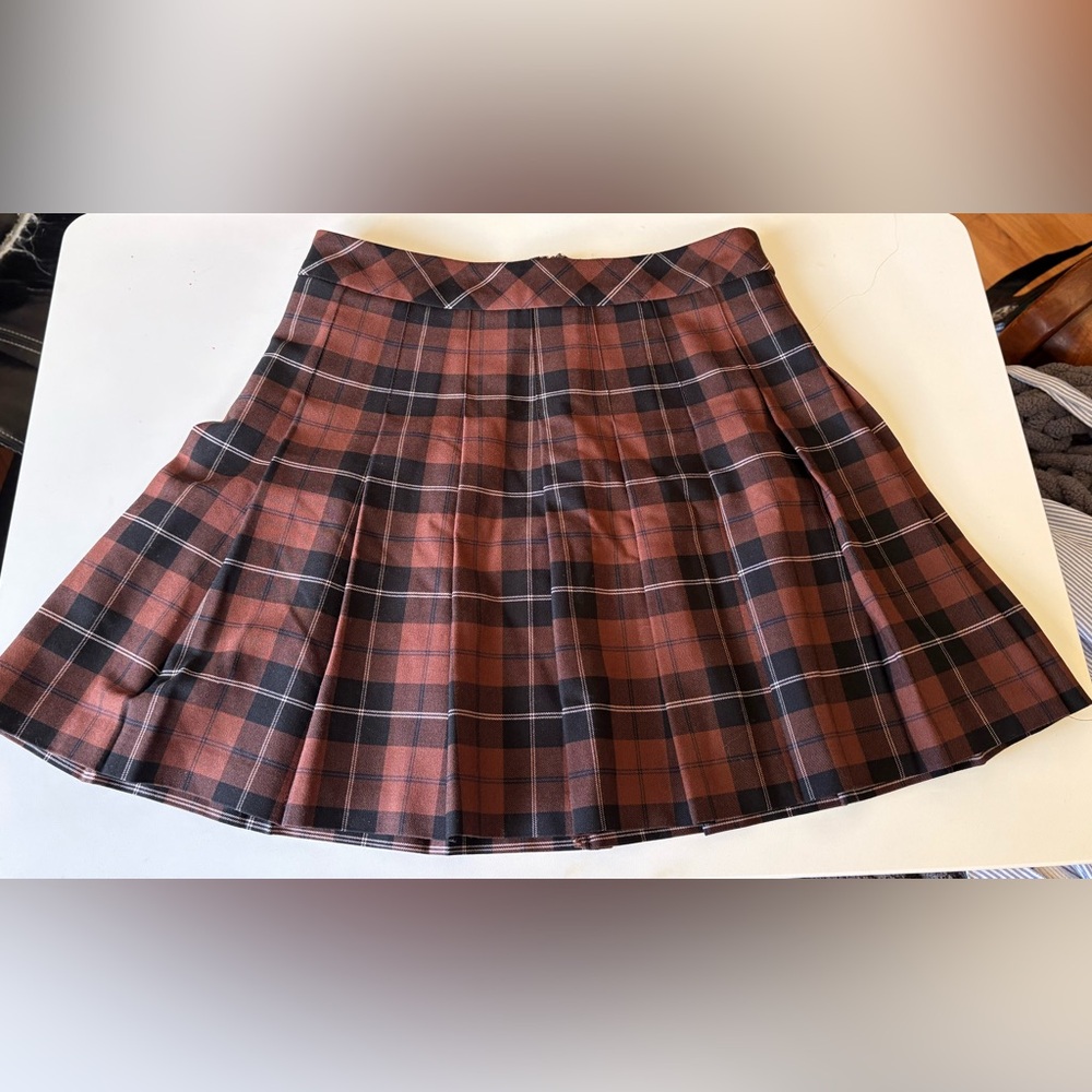 Aritzia Plaid Pleated Skirt in Brown and Black